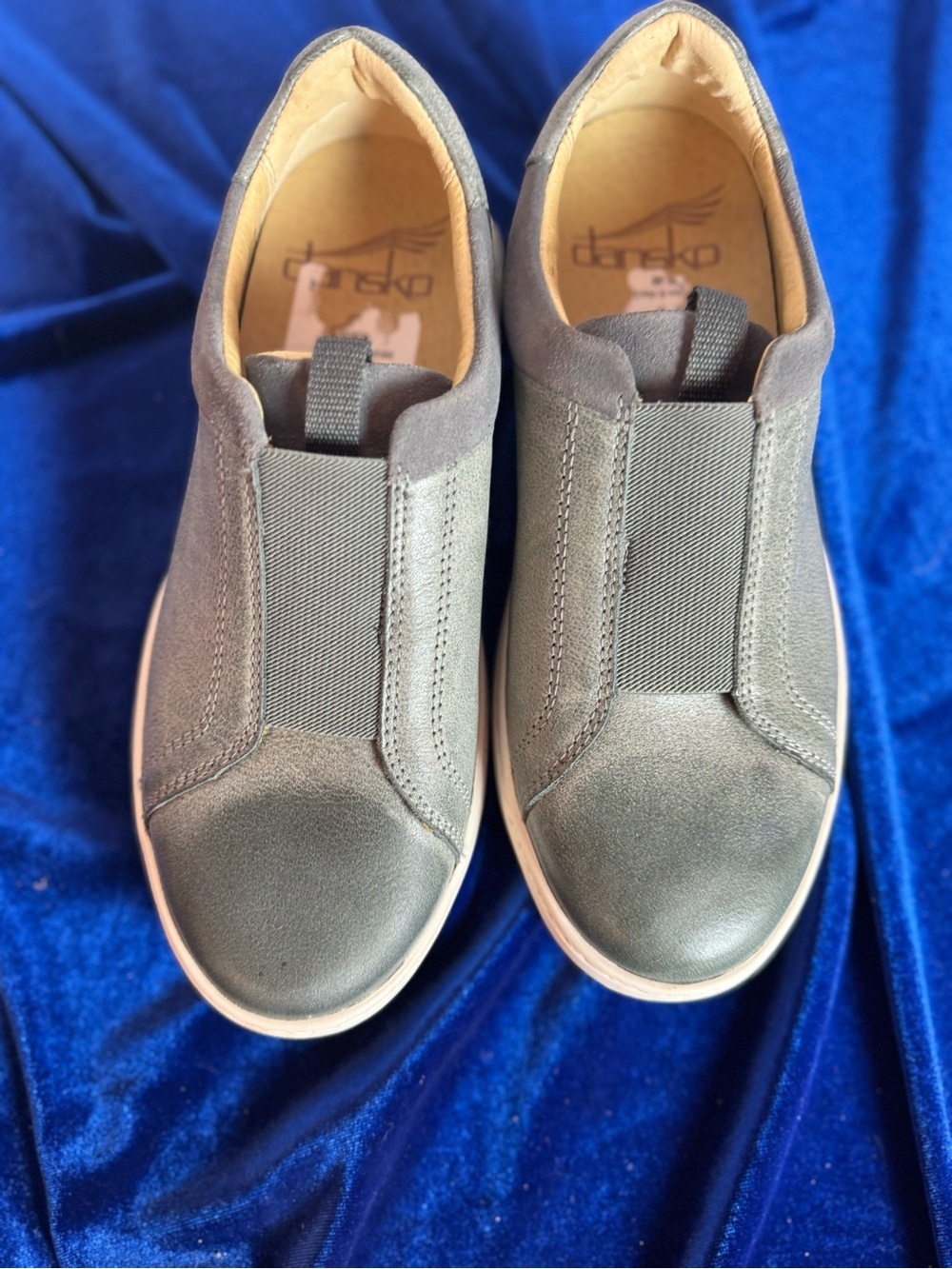 Dansko - Women's - Jenn - Denim Milled Burnished 37
